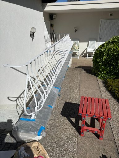 Auch das Geländer ertönt mittlerweile in einem neuen Glanz 